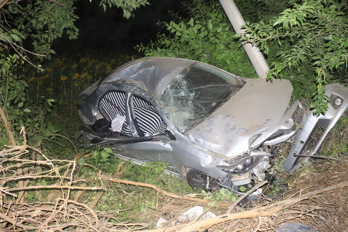Tokat'ta Otomobilin Tarlaya Uçtuğu Kazada 6 Yaralı