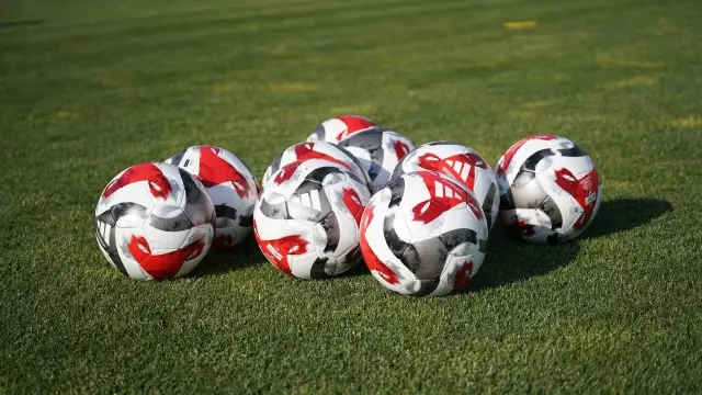 The new football to be used in the Super League has been determined