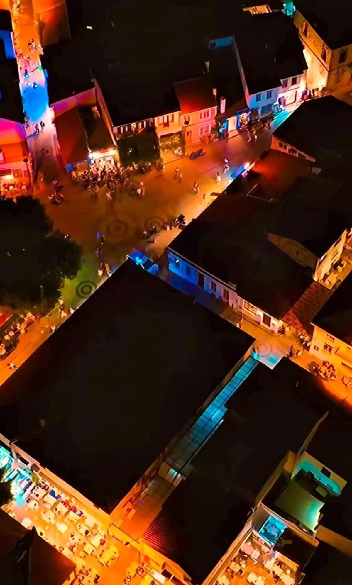 Bozcaada'da Yaz Yoğunluğu Yüzde 100 Arttı, Emniyet Ekipleri Takviye Gönderdi