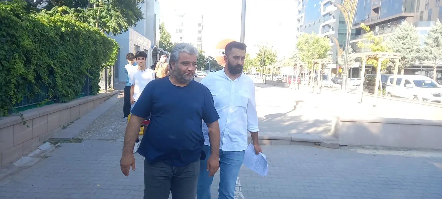 Trafikte 'Yol Verme' Kavgasında Bıçaklama Olayı