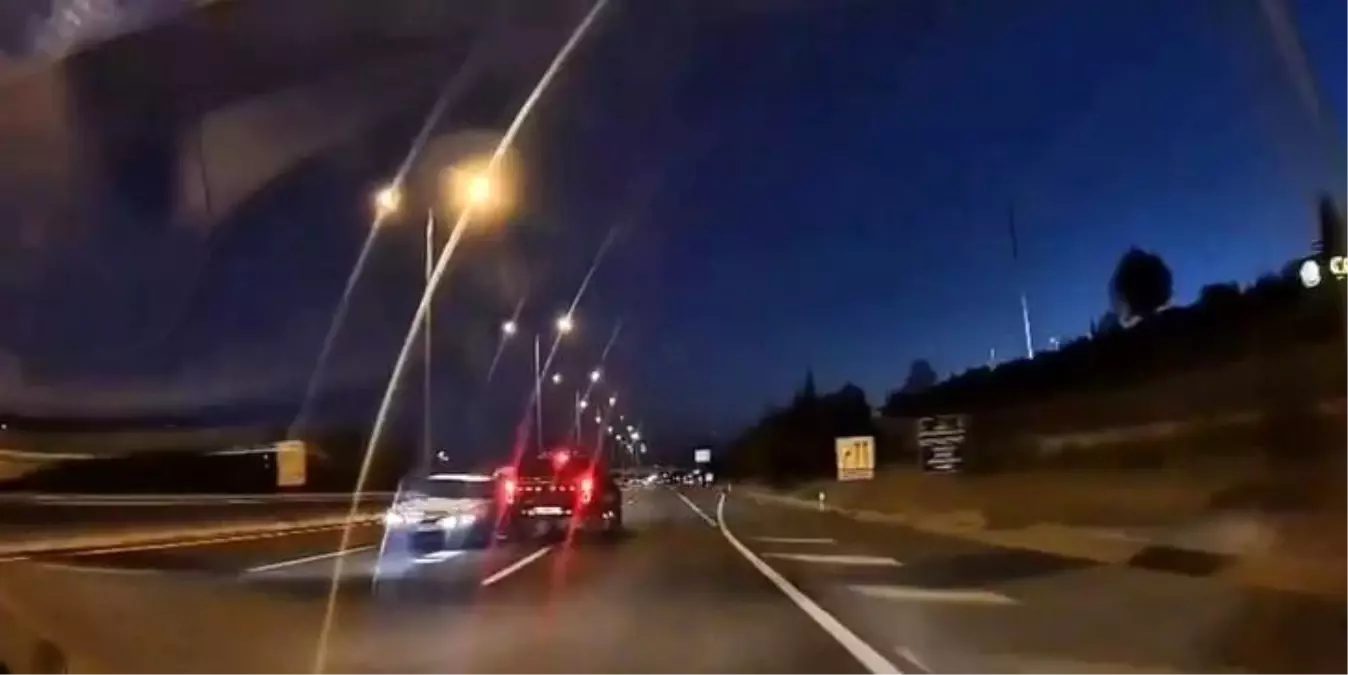Ankara'da Ters Yöne Giren Araç, Kafa Kafaya Çarpışmaya Neden Oldu