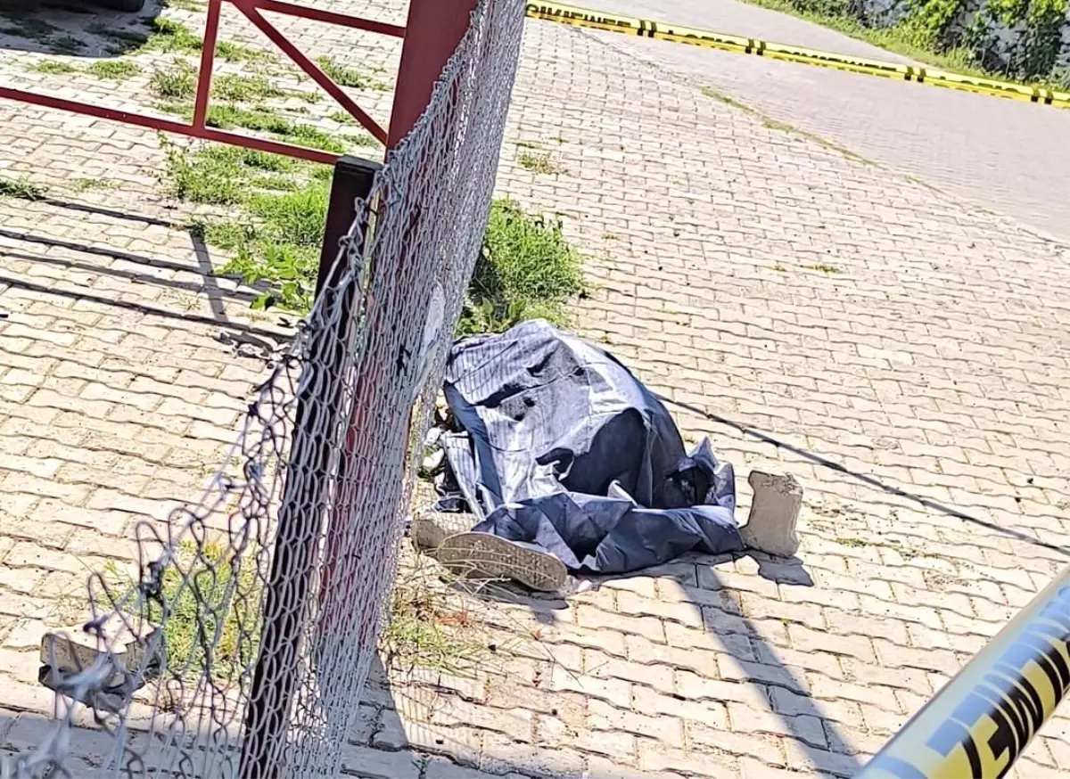 Aydın'da Sanayi Sitesinde Bir Kişi Ölü Bulundu