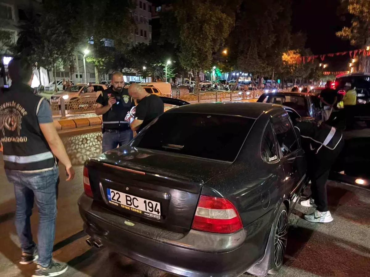 Edirne'de Asayiş ve Trafik Denetimleri: 21 Sürücüye Ceza, 6 Araç Men Edildi