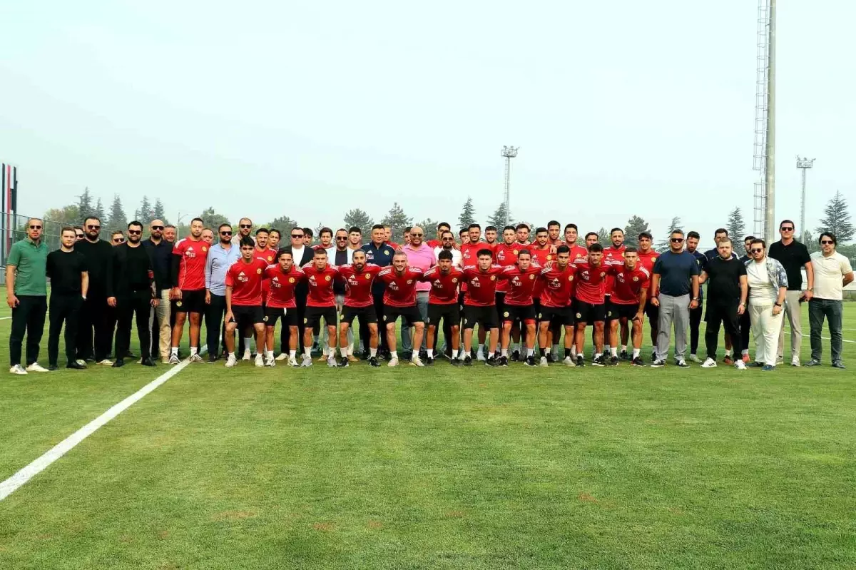 Eskişehirspor Sezonun İlk Antrenmanını Gerçekleştirdi