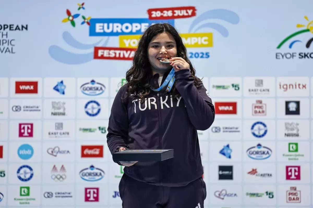 Ezginur Türkmen, Avrupa Gençlik Olimpiyatları'nda Altın Madalya Kazandı