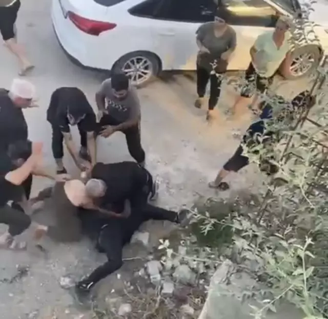 Stabbing Attack After Traffic Accident in Hatay: 1 Dead, 3 Injured