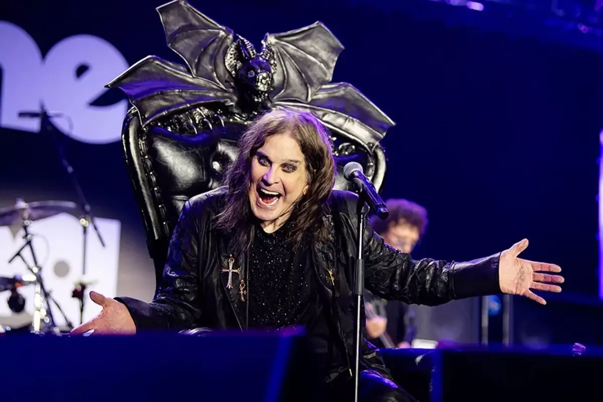 Heavy metalin öncüsü, 'Karanlıklar Prensi' Ozzy Osbourne hayatını kaybetti