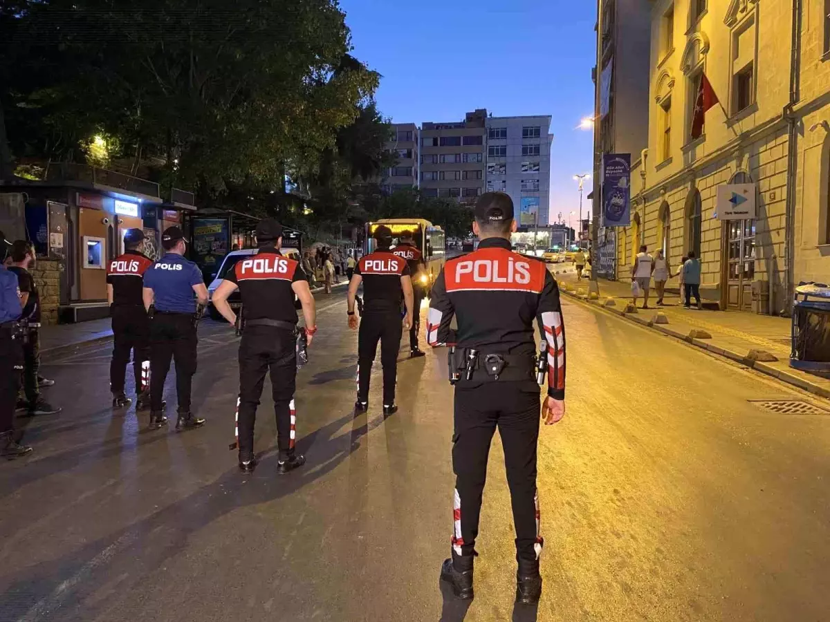 Kadıköy'de Helikopter Destekli Huzur Uygulaması