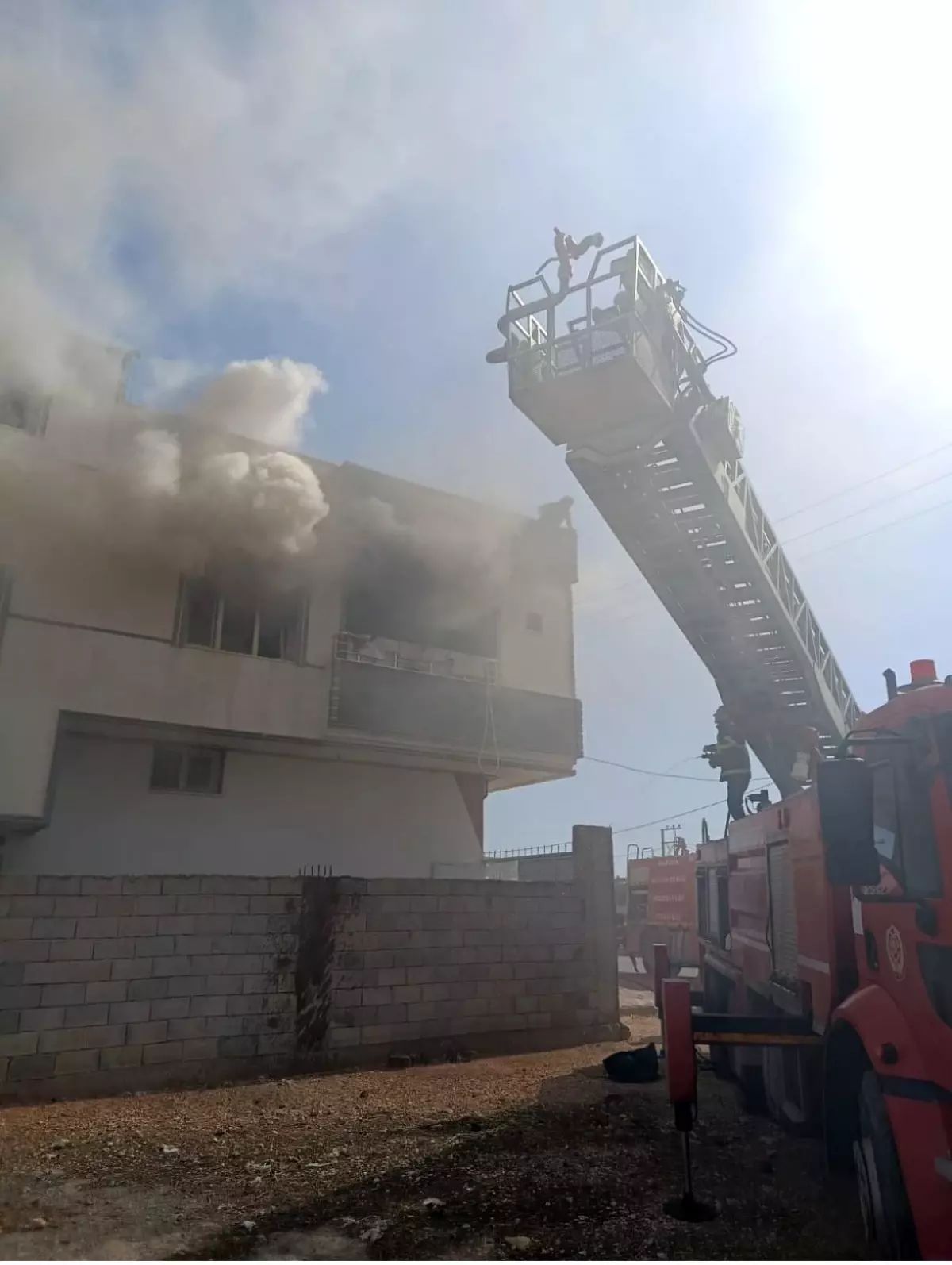 Mardin'de Müstakil Evde Çıkan Yangın Kontrol Altına Alındı
