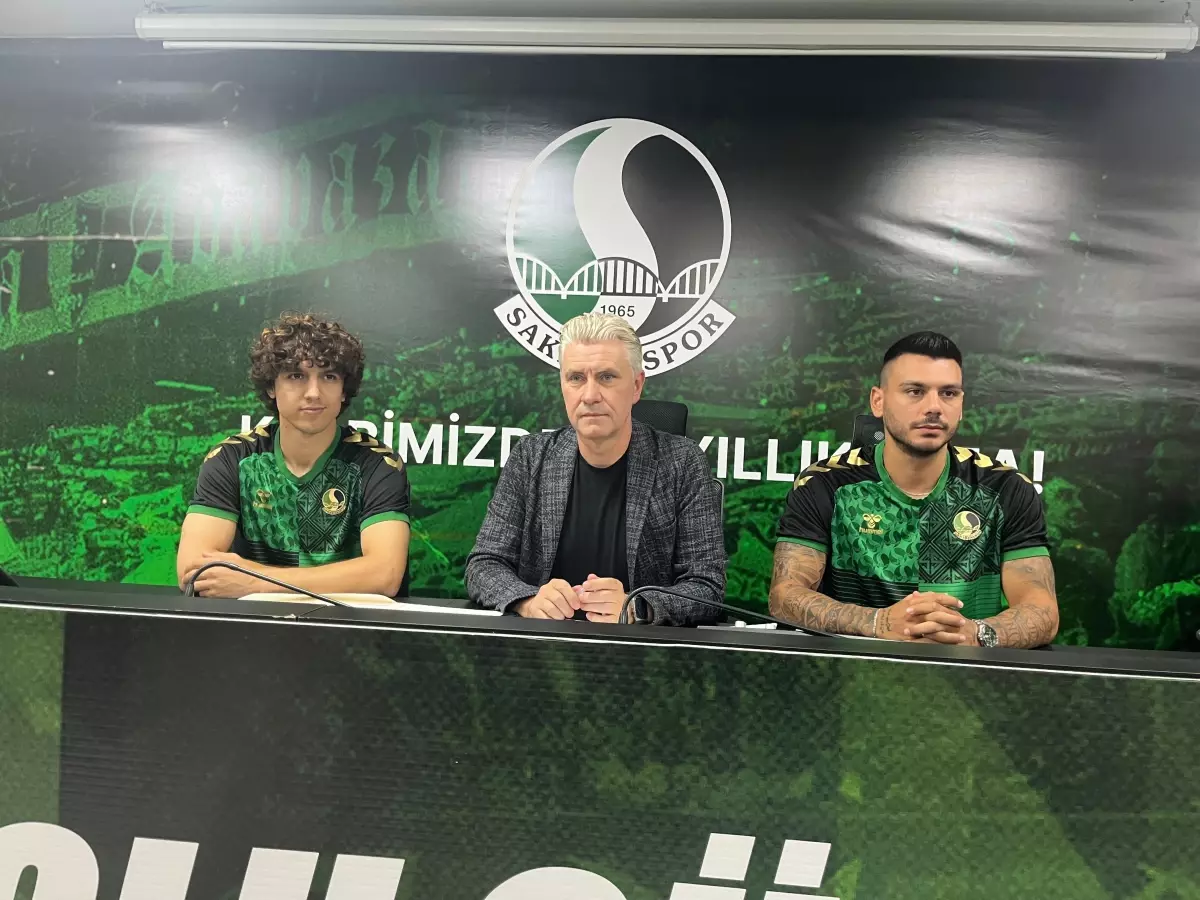 Sakaryaspor Yeni Sezonda İddialı Başlangıç İçin Transferlere Hız Verdi