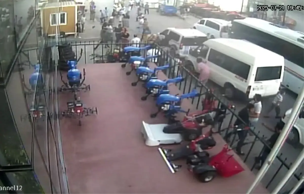 Kocaeli'de Aileler Arasında Kanlı Kavga: 8 Yaralı