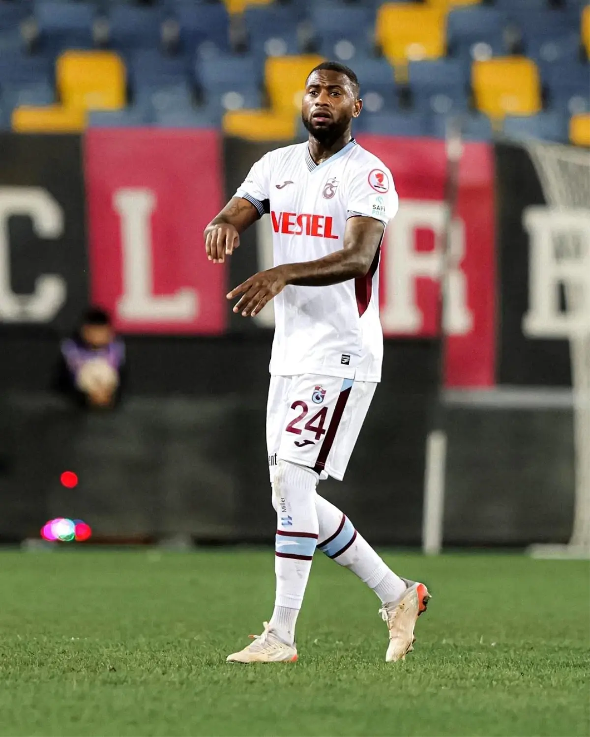 Kayserispor, Stefano Denswil ile Anlaştı