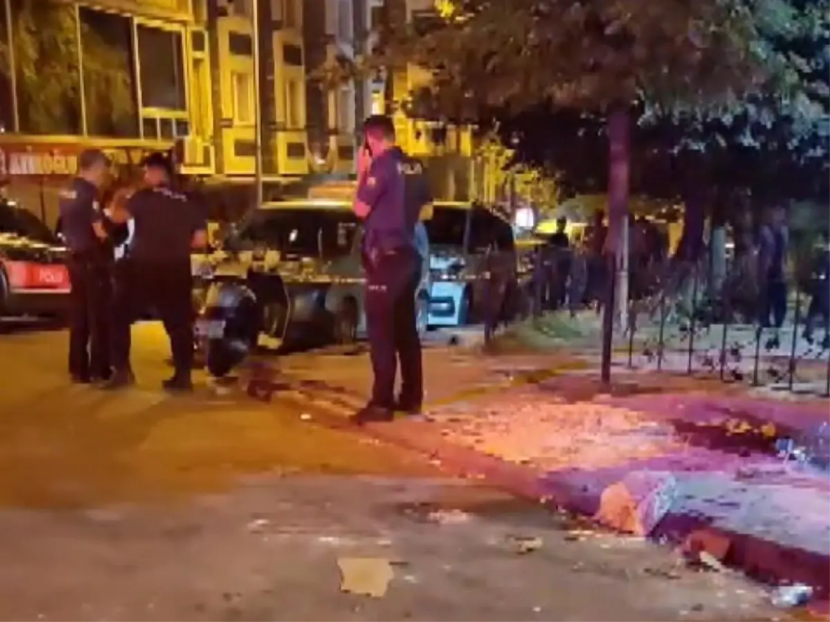 Sultangazi'de Bıçaklı Saldırı: Genç Hayatını Kaybetti