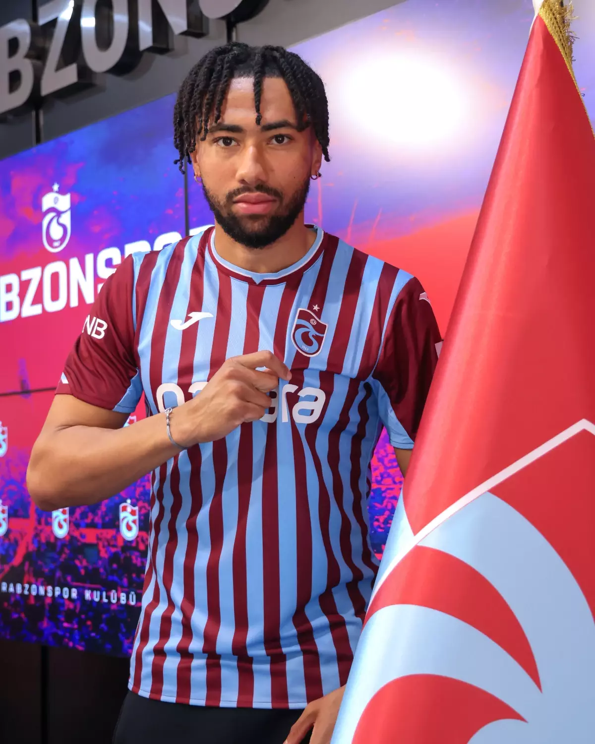 Trabzonspor'un Yıldızı Tim Jabol Folcarelli'nin Futbol ve Hayata Dair Düşünceleri