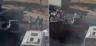 Trafikte yol verme kavgası: Sürücü bagajdan aldığı keserle saldırdı