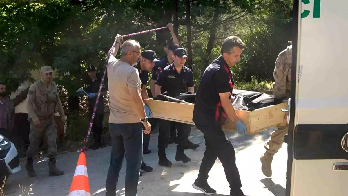 Yalova'da Miras Kavgası: Ağabey Kardeşini Öldürdü
