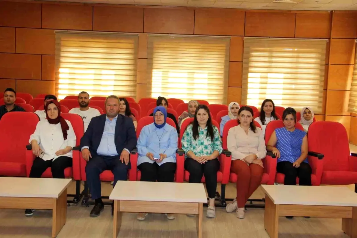Afyonkarahisar Devlet Hastanesi'nde Yoğun Bakım Hemşireliği Eğitimi Başladı