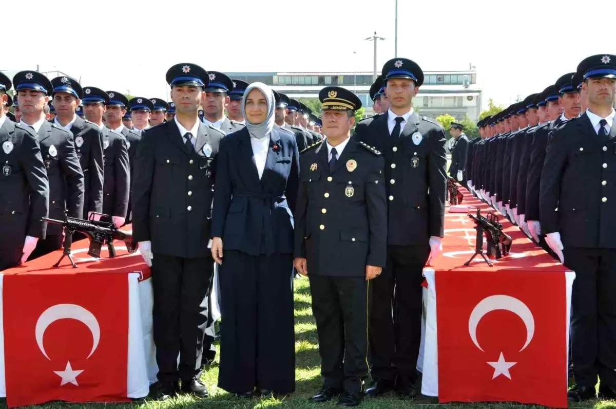 Afyonkarahisar'da 225 Polis Adayı Mezun Oldu