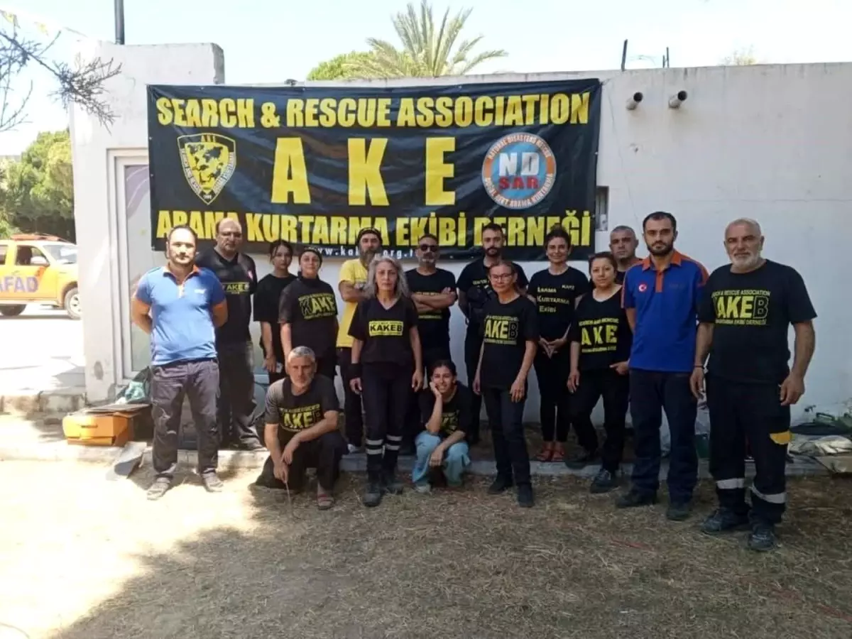 AFAD'dan Kuşadası Arama Kurtarma Ekibine Enkaz Eğitimi