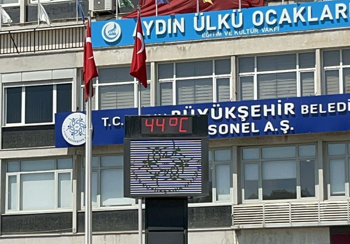 Aydın'da Sıcaklıklar 44 Dereceye Ulaşıyor