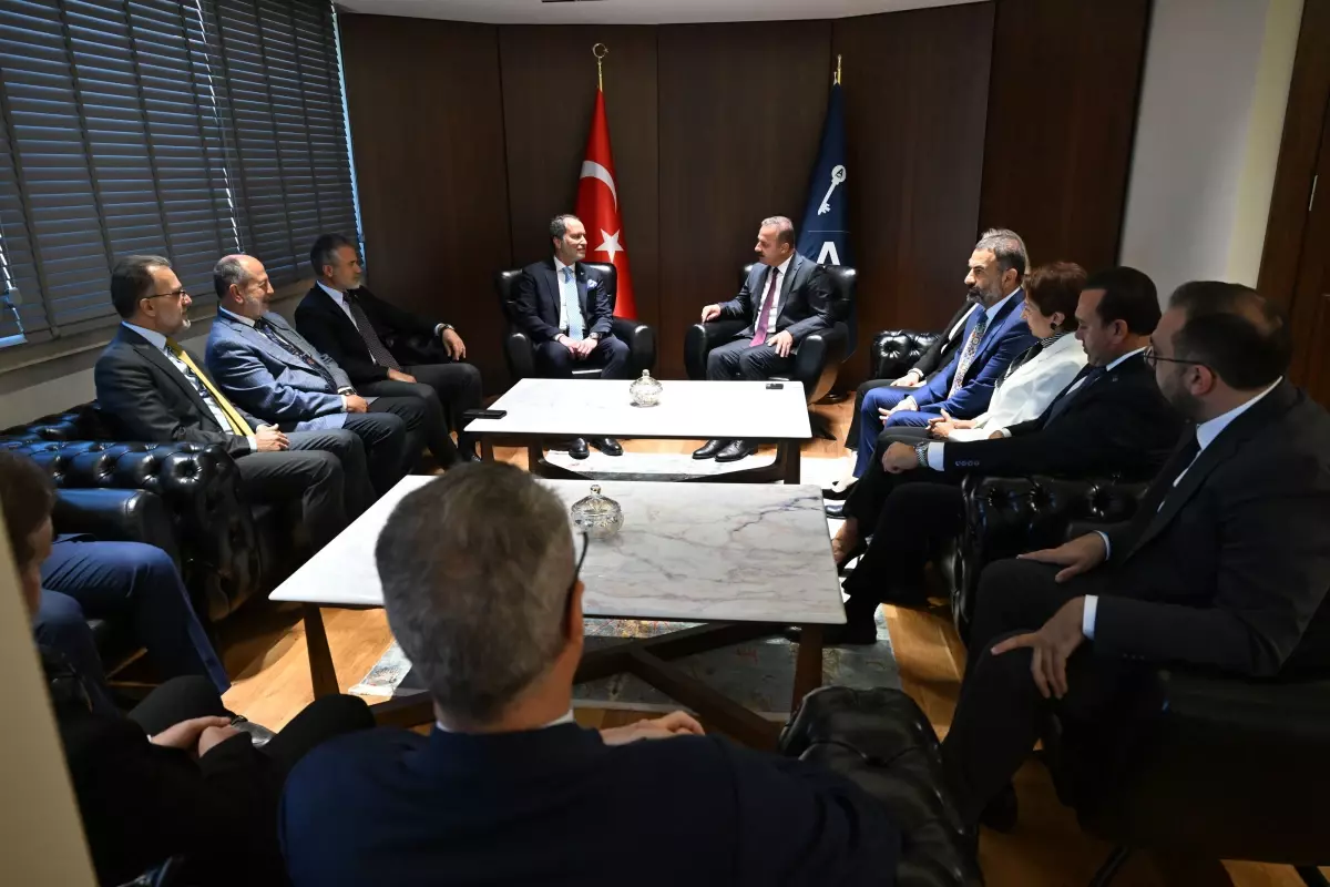 Fatih Erbakan, Yavuz Ağıralioğlu'nu ziyaret etti