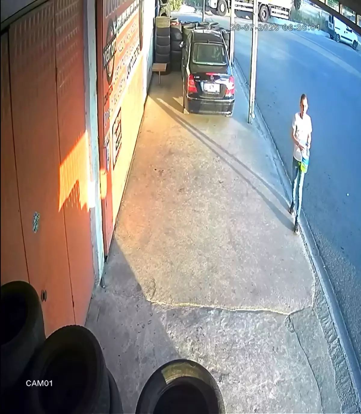 Kırklareli'de Lastik Dükkanına Kundaklama Şoku