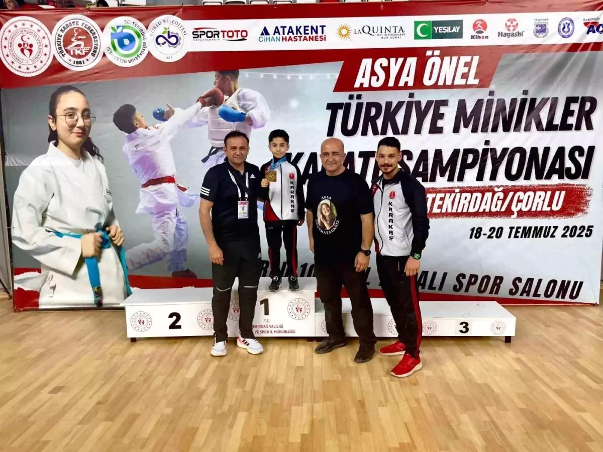 Yalın Berk Türker Türkiye Karate Şampiyonu Oldu