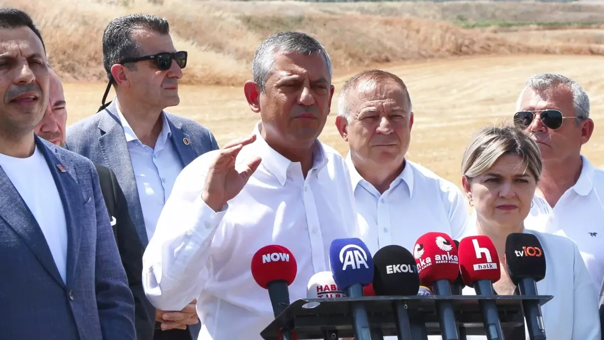 CHP Genel Başkanı Özgür Özel, Ekrem İmamoğlu'nu Silivri Cezaevi'nde Ziyaret Etti