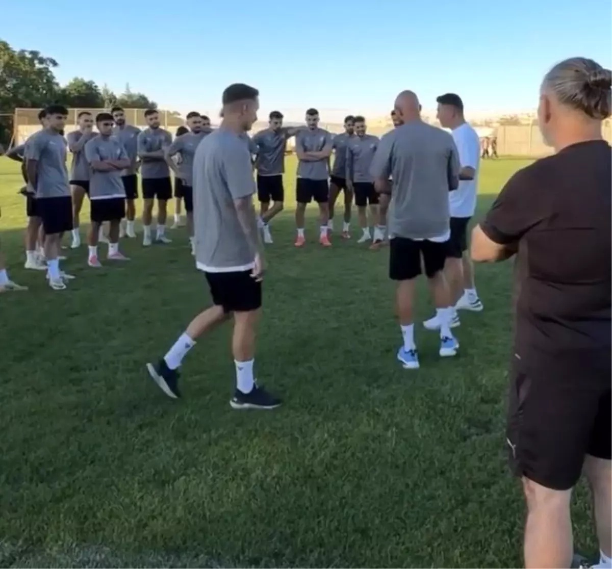 Elazığspor'un Yeni Transferleri Takımla İlk Antrenmanına Çıktı