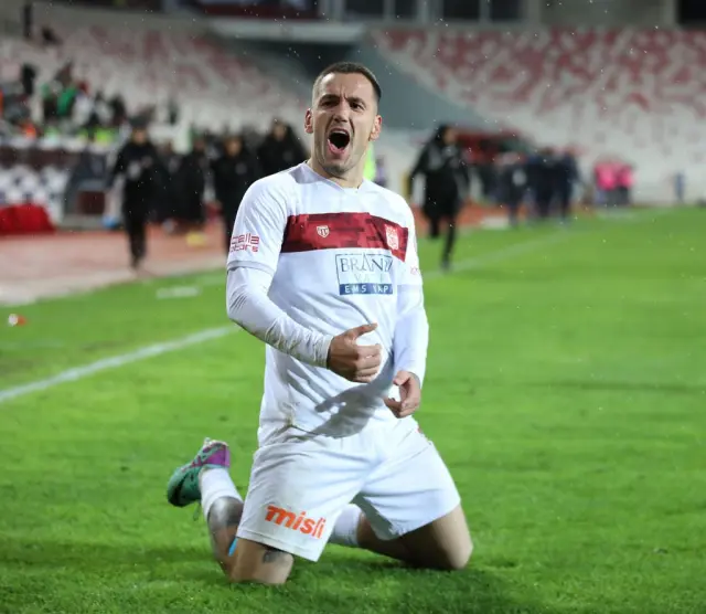 The star of the team relegated from the Super League is transferring for a ridiculous amount