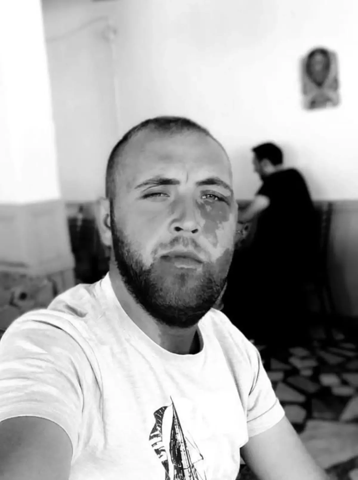 İnegöl'de Tarla Bulundu, Genç Adam Hayatını Kaybetti