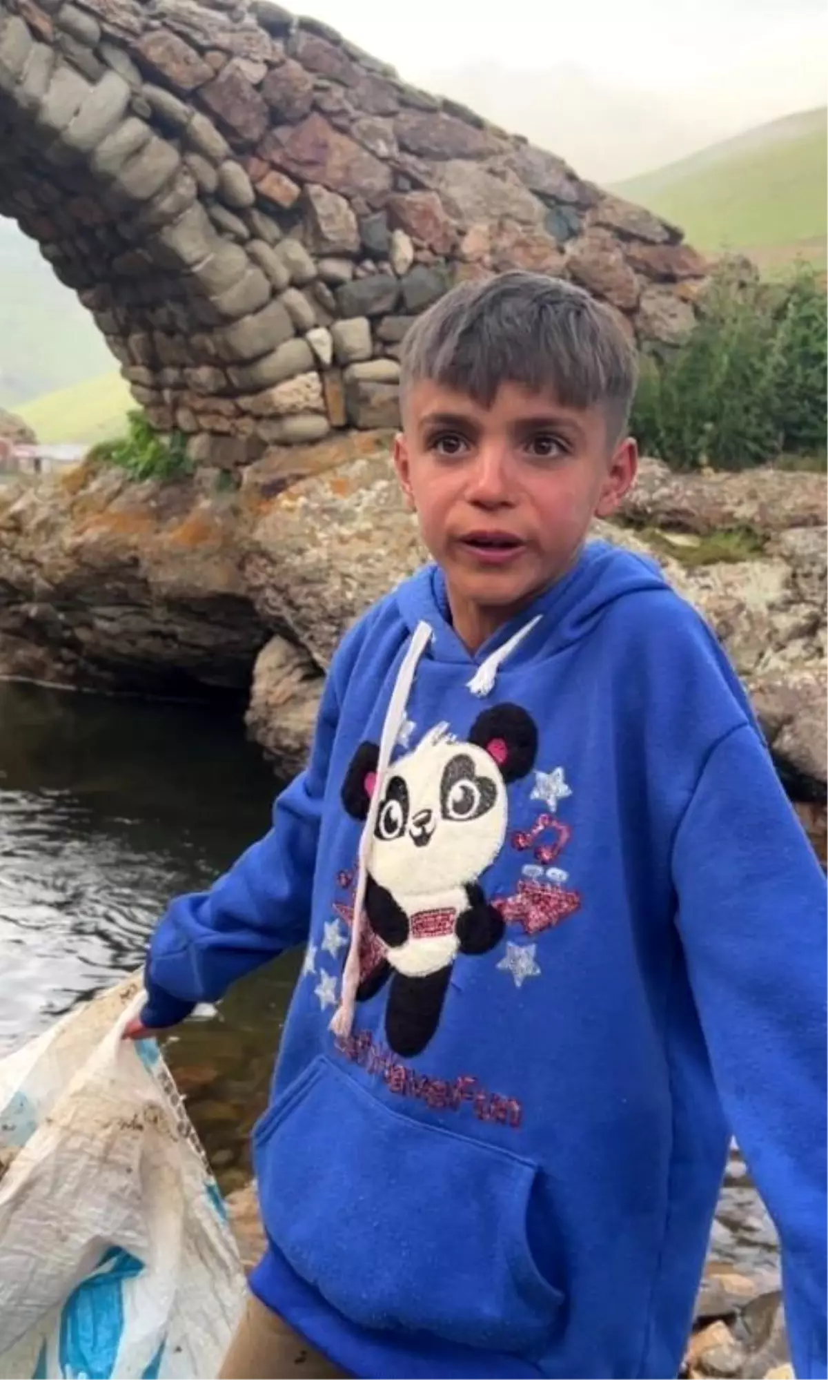 Küçük Mete'nin Çevre Duyarlılığı Sosyal Medya'da Yankı Uyandırdı