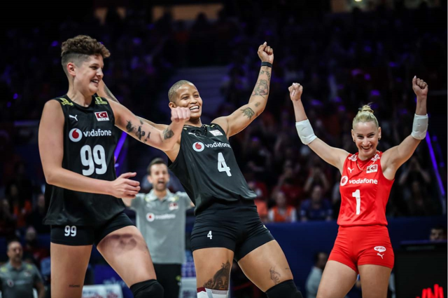 Türkiye-Japonya voleybol maçı hangi kanalda? Filenin Sultanları Türkiye Japonya maçı şifresiz mi?