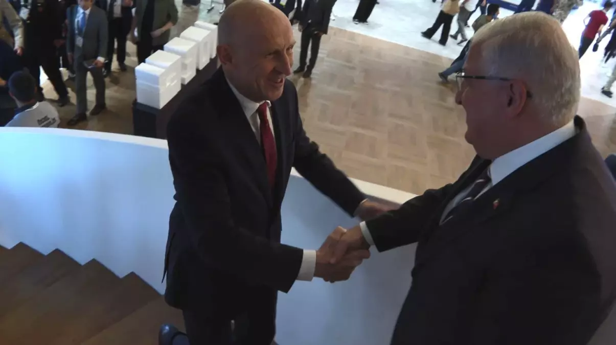 Türkiye ve İngiltere Savunma İlişkilerini Güçlendiriyor
