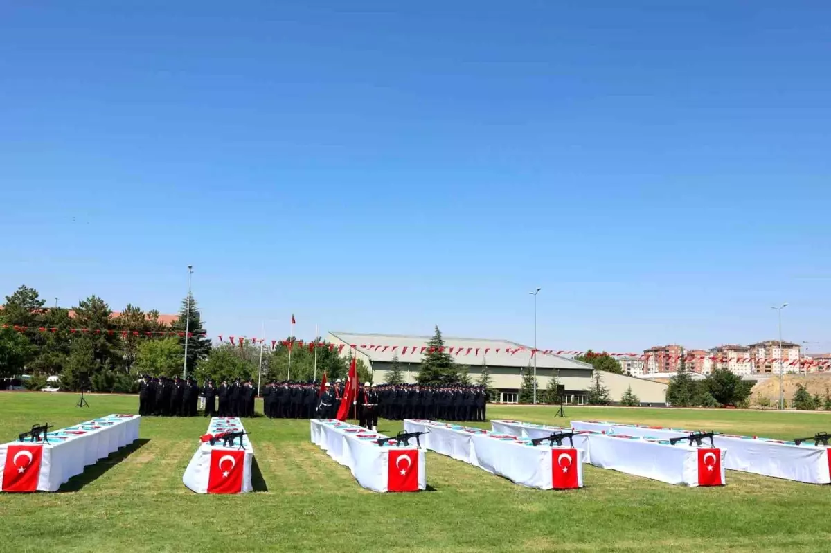Kayseri'de Polis Meslek Eğitim Merkezi Mezuniyet Töreni
