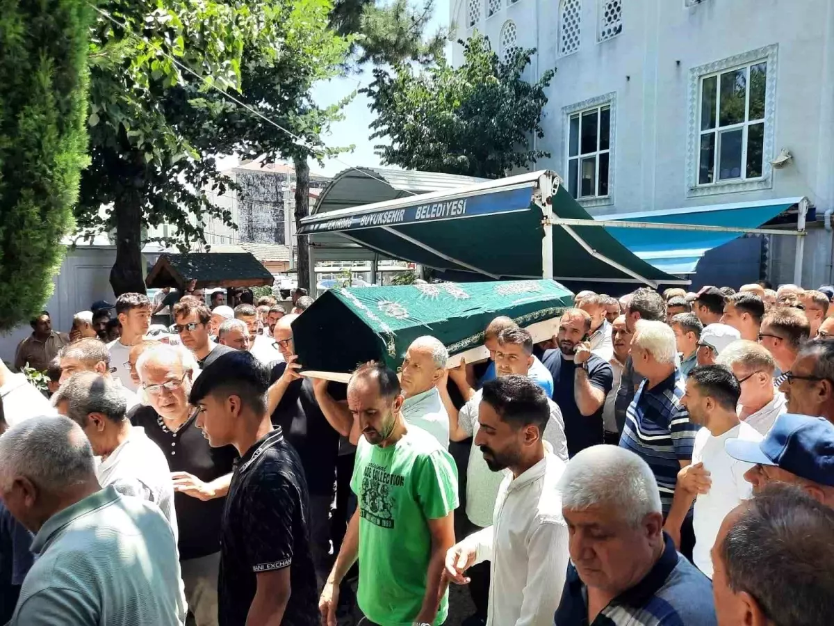 Muratlı'da Elektrik Akımına Kapılan Genç, Son Yolculuğuna Uğurlandı