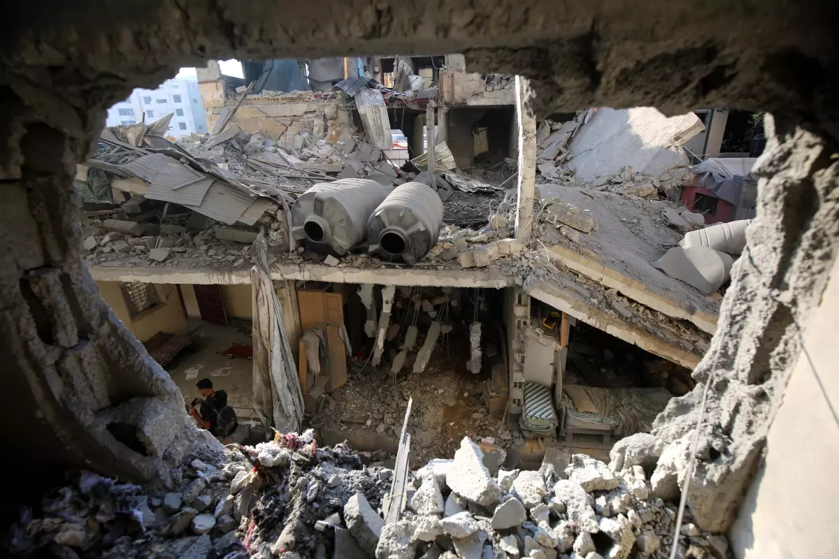 İsrail'in Gazze'ye Hava Saldırısı: Can Kayıpları Artıyor