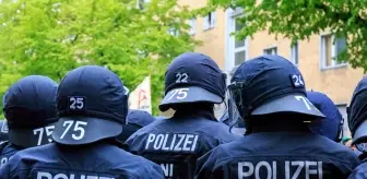 Alman polisinden Gazze'ye destek eylemine müdahale! Çok sayıda kişi gözaltında