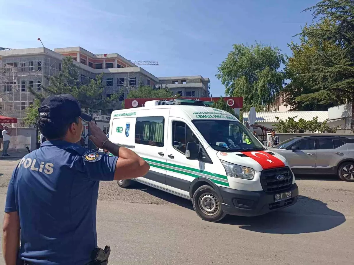 Ateşin ortasında kahramanca mücadele ettiler, şimdi sonsuzluğa uğurlanıyorlar