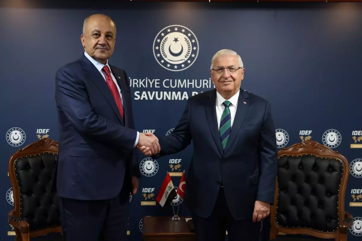 Bakan Güler, IDEF 2025'te Irak ve Somali Savunma Bakanları ile Görüştü