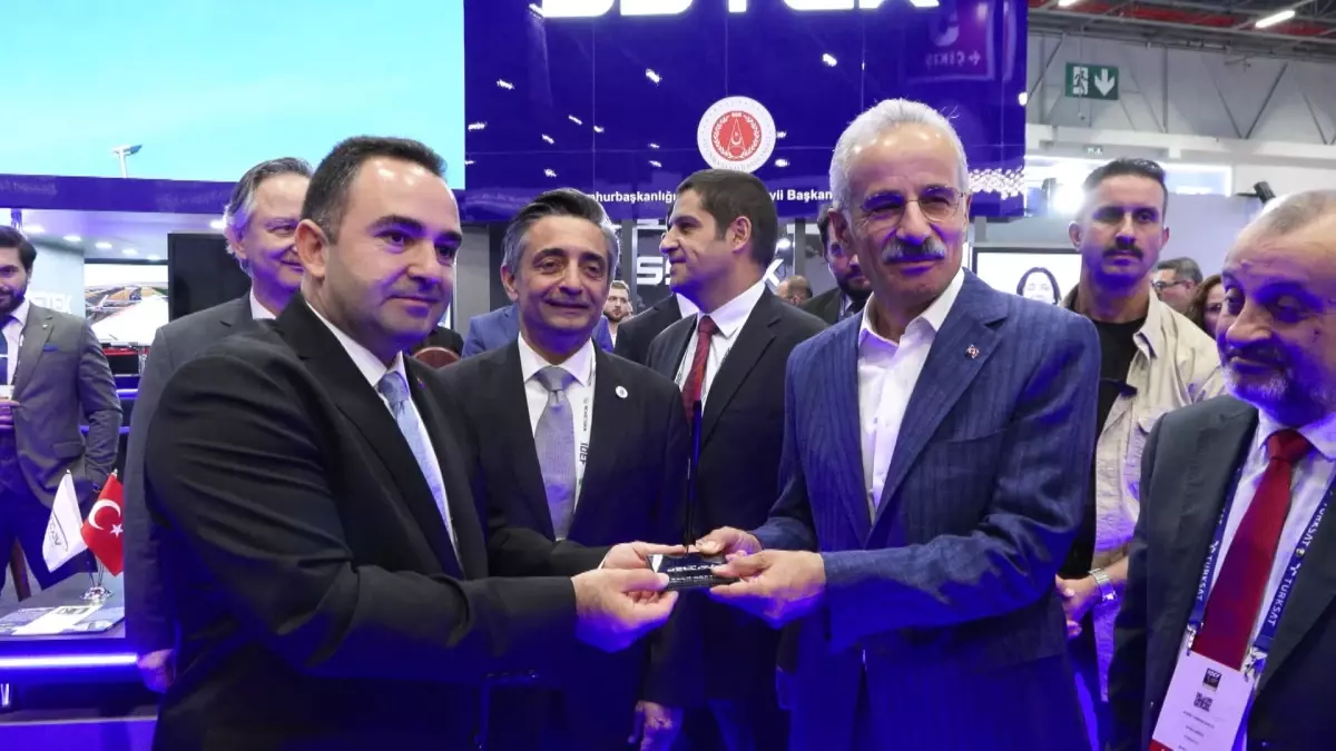 Ulaştırma ve Altyapı Bakanı Uraloğlu'ndan Savunma Sanayi Açıklamaları
