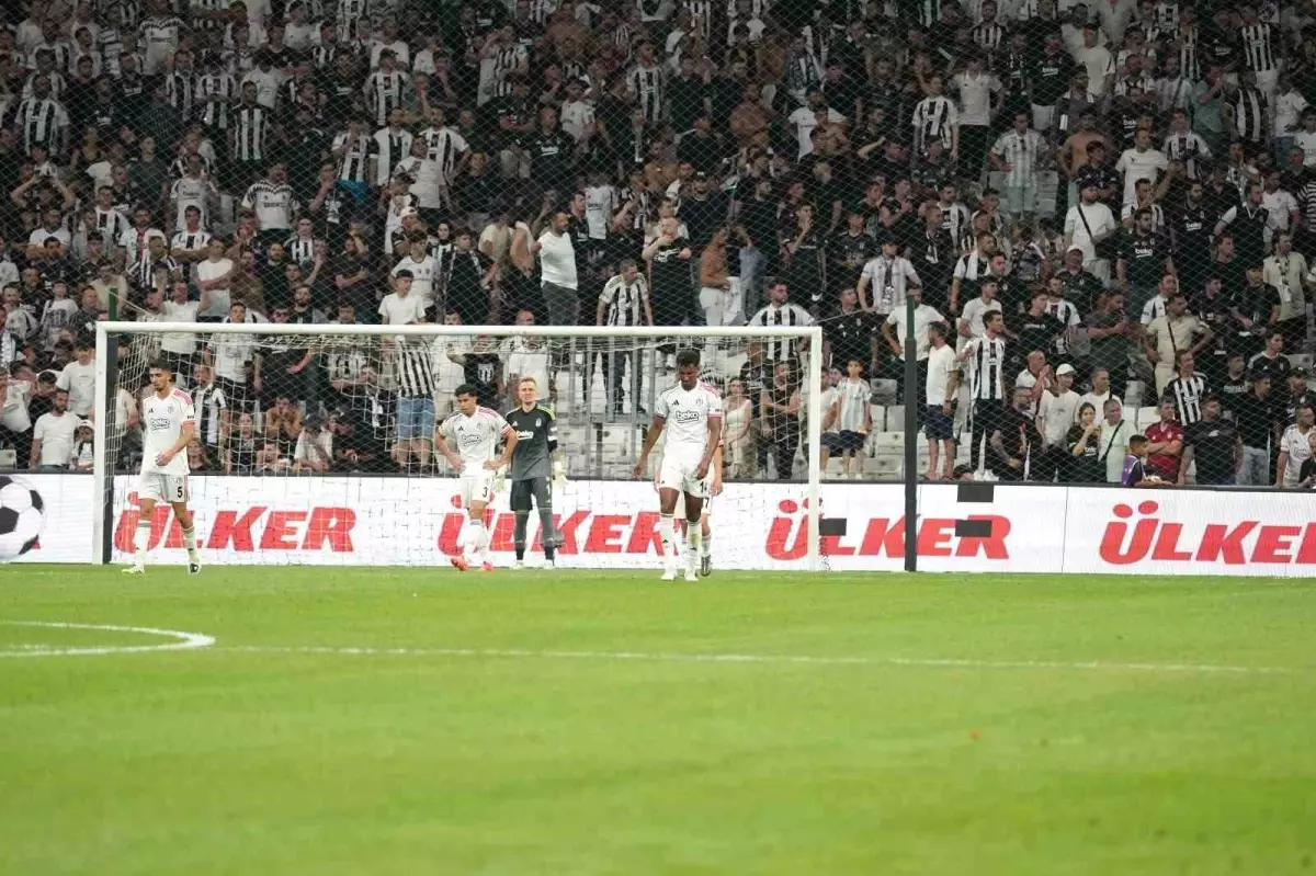 Beşiktaş, UEFA Avrupa Ligi'nde Shakhtar Donetsk'e 4-2 Mağlup Oldu