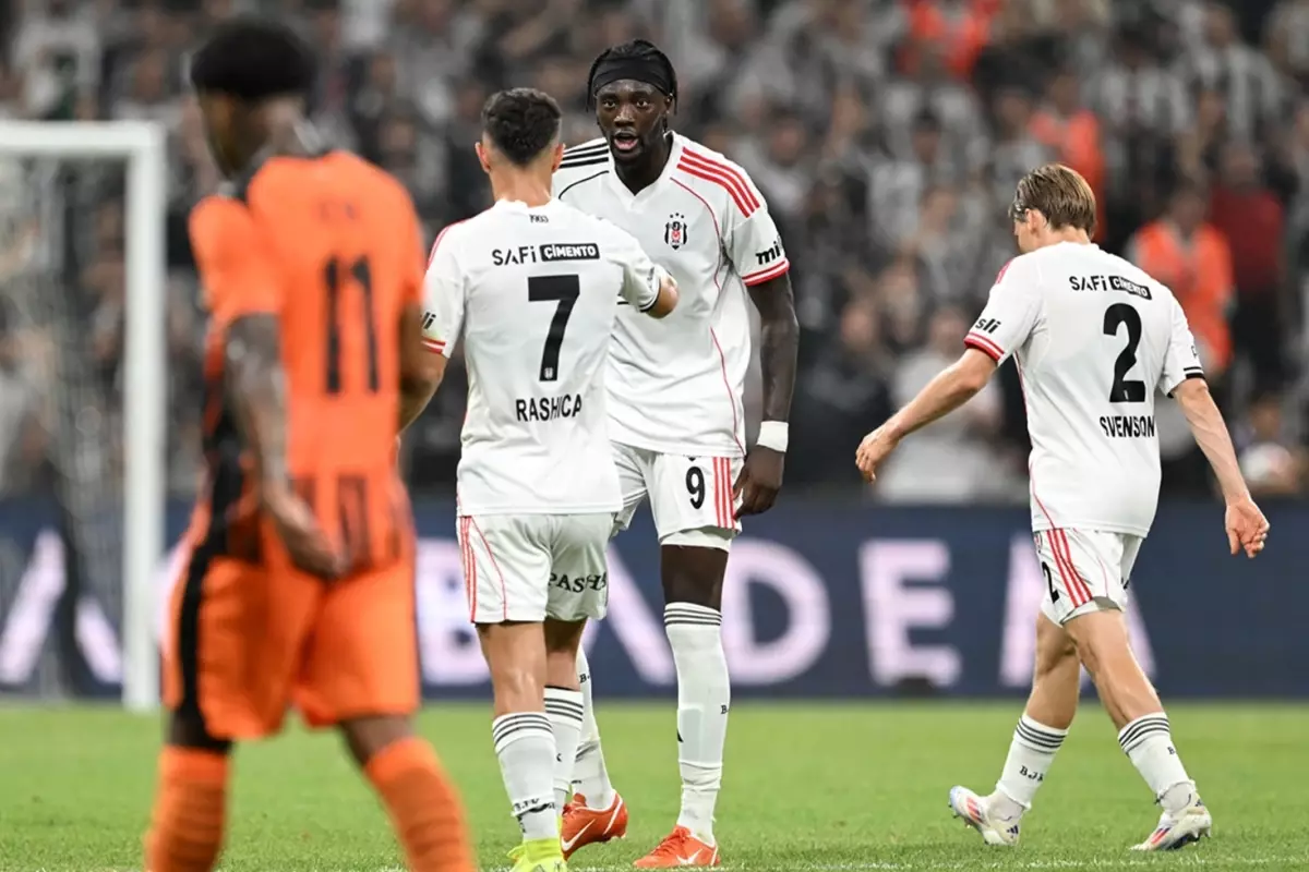Beşiktaş taraftarından Rashica'ya büyük tepki