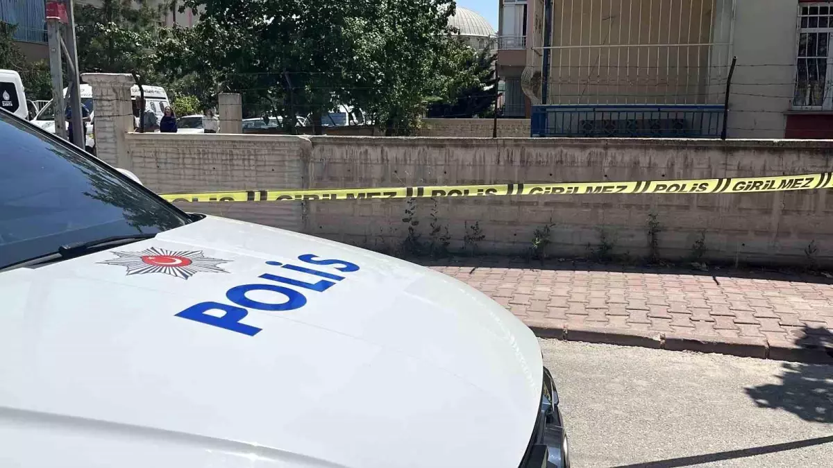 Konya'da Boşanma Aşamasındaki Kadın Bıçakla Yaralandı