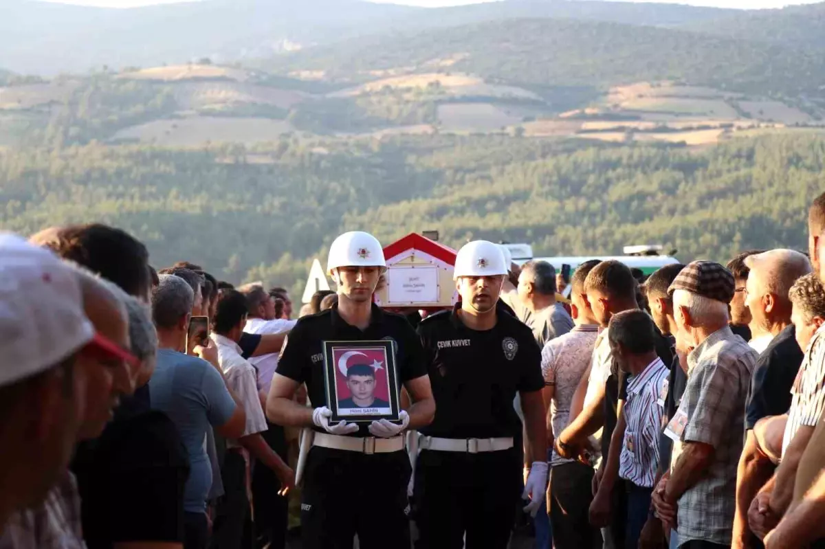 Orman Şehitleri Son Yolculuklarına Uğurlandı