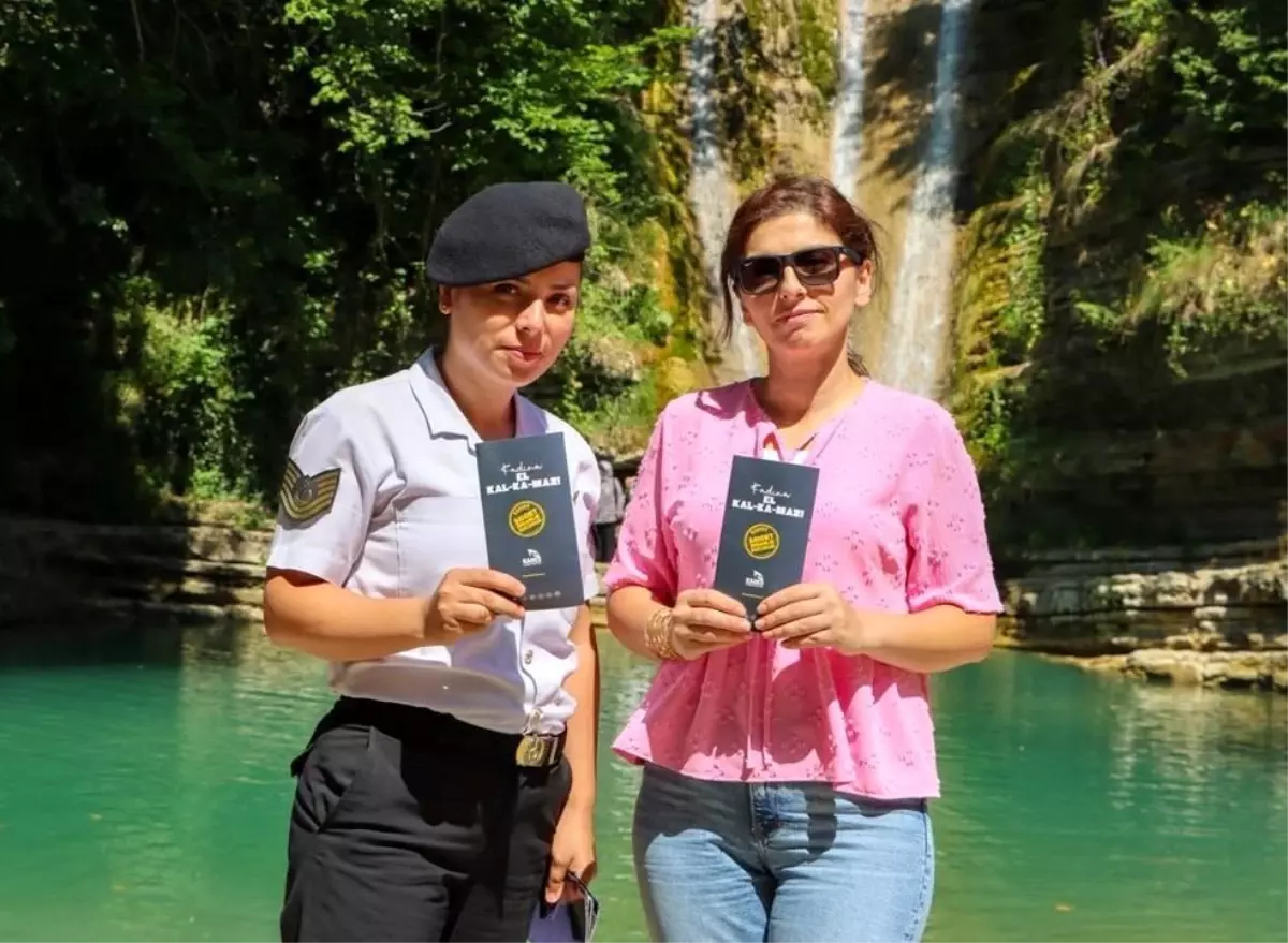 Sinop'ta Jandarma'dan Kadın Acil Destek Uygulaması Bilgilendirmesi