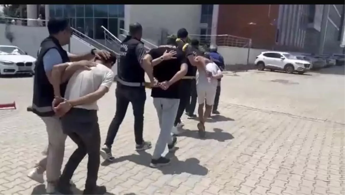 Hatay'da Asayiş Operasyonunda 4 Kişi Yakalandı