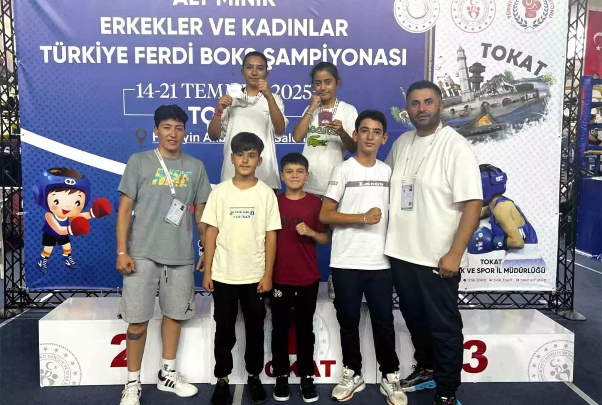 Karaman Boks Takımı, Türkiye Şampiyonası'nda İki Madalya Kazandı