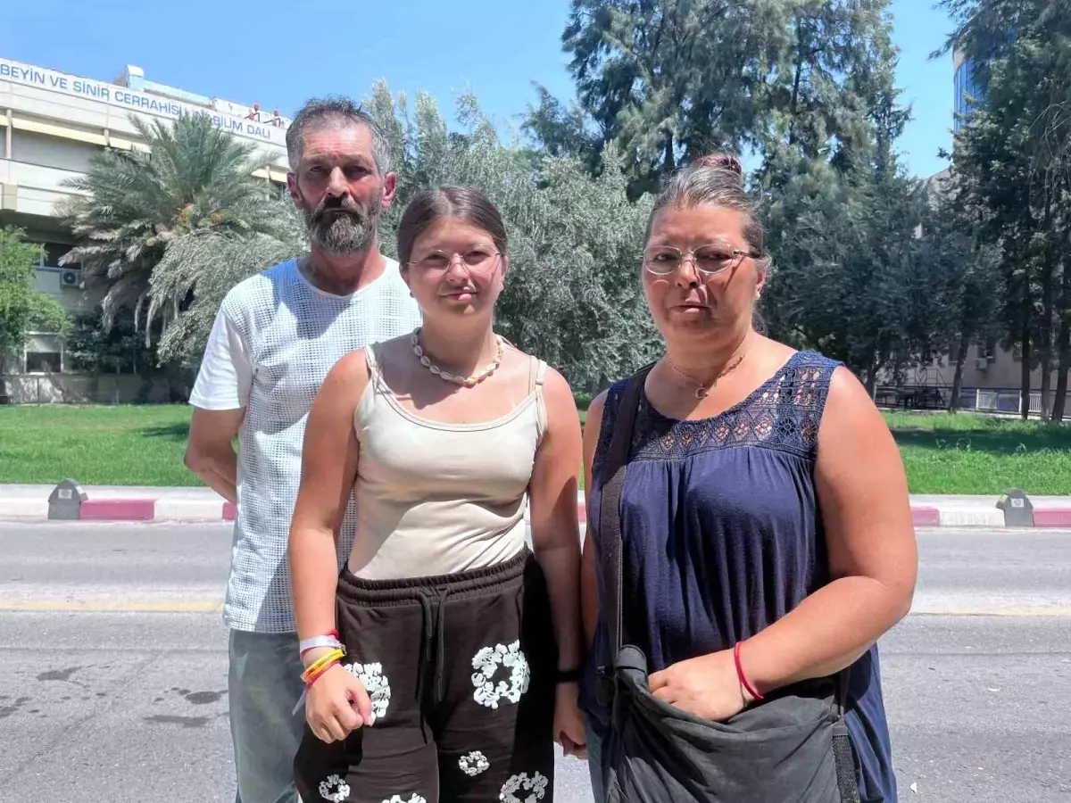 Didim'de Kavgayı Ayırmak İsteyen Genç Ağır Yaralandı