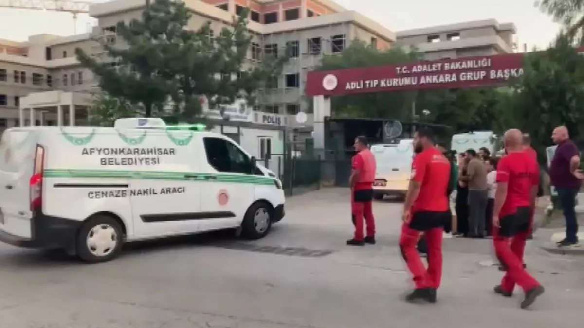 Orman Yangınında Şehit Olan Personellerin Naaşları Adli Tıp Kurumuna Getirildi